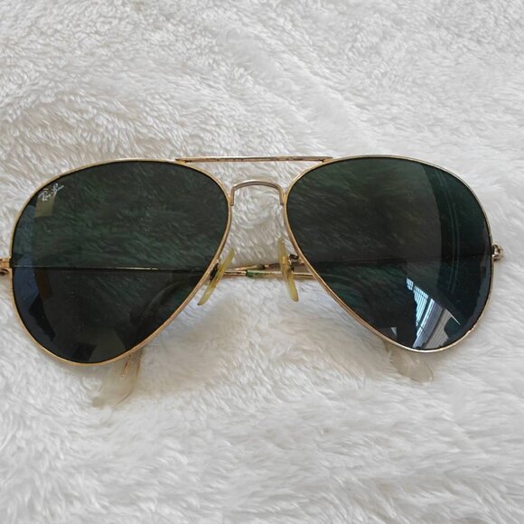 Ray-Ban Aviator Classic Sunglasses - Picture 3 of 5